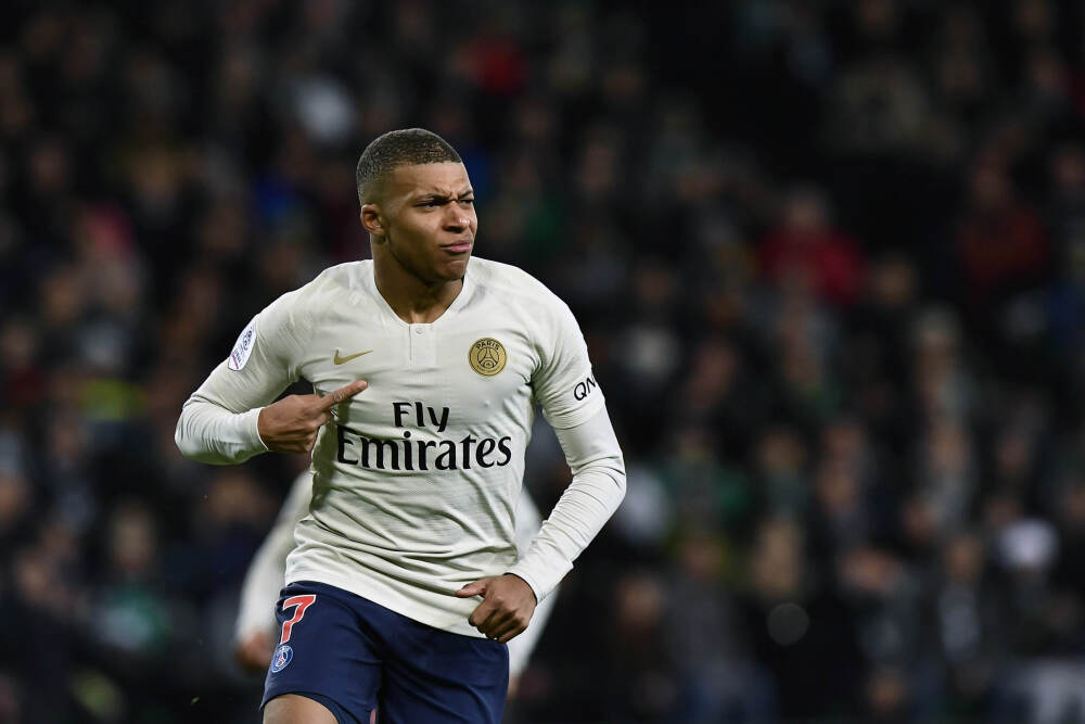 半场-尼日利亚暂1-0坦桑尼亚 阿雅伊头球破门 奥斯梅恩遭门线解围